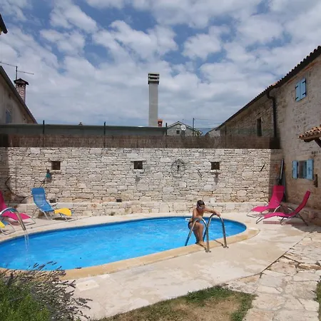 Dom wakacyjny Holiday Mirjana 1087 *
